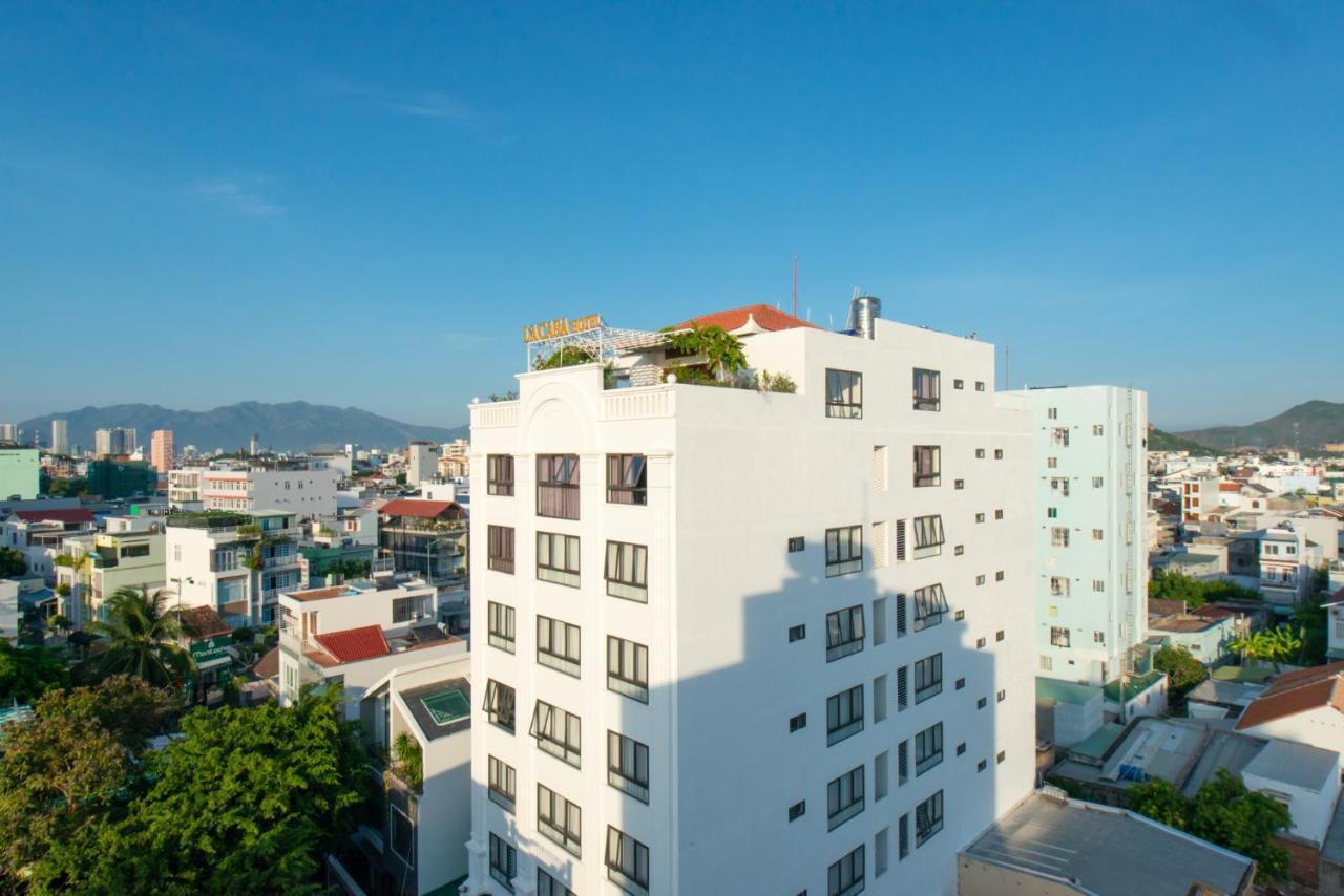 La Casa Hotel Nha Trang Exteriör bild